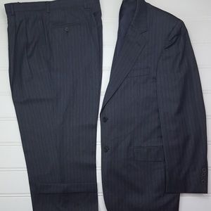 Jos A Bank Signature Gold Suit 42L Gray Pinstriped